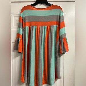 Ces Femme long sleeve top with bell ruffle sleeves size L